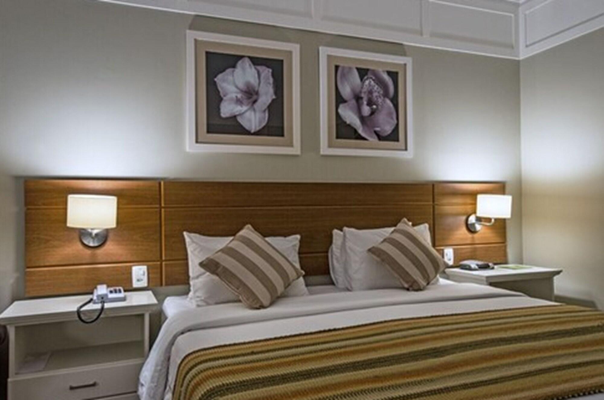 Hotel Transamerica Sao Paulo Bagian luar foto A bedroom at the hotel