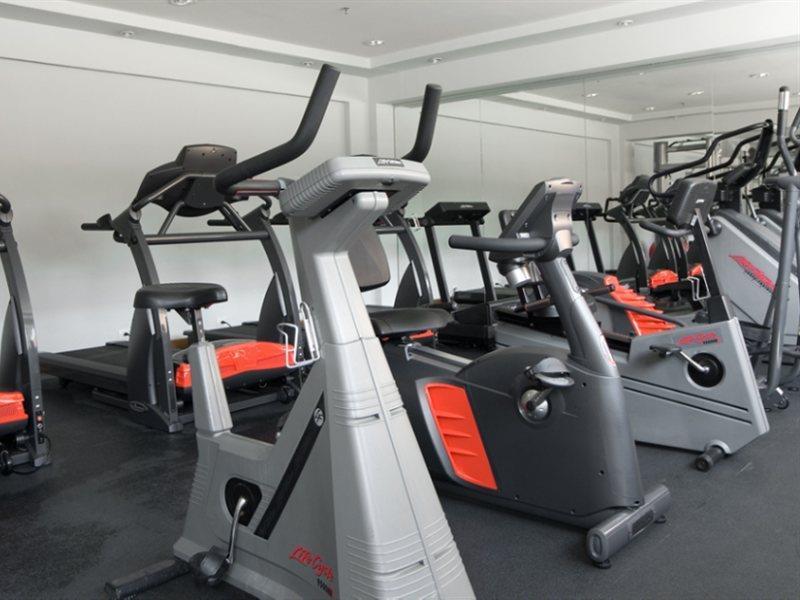 Hotel Transamerica Sao Paulo Bagian luar foto A typical gym